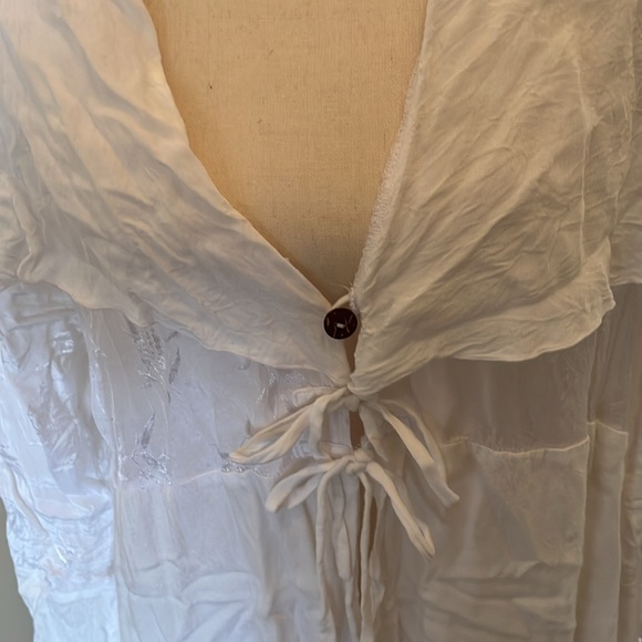 Lotus Traders White Top One Size - Picture 2 of 8